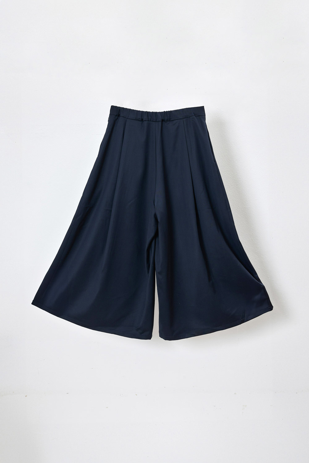 Milan Pantskirt