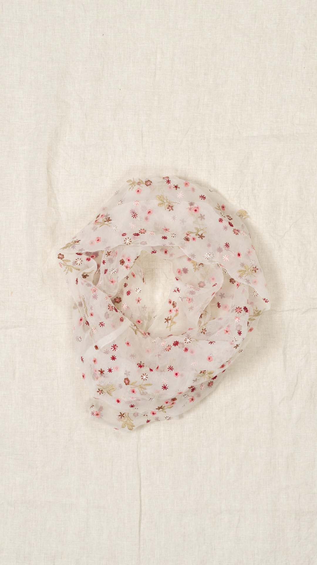 immagine cappa in tulle